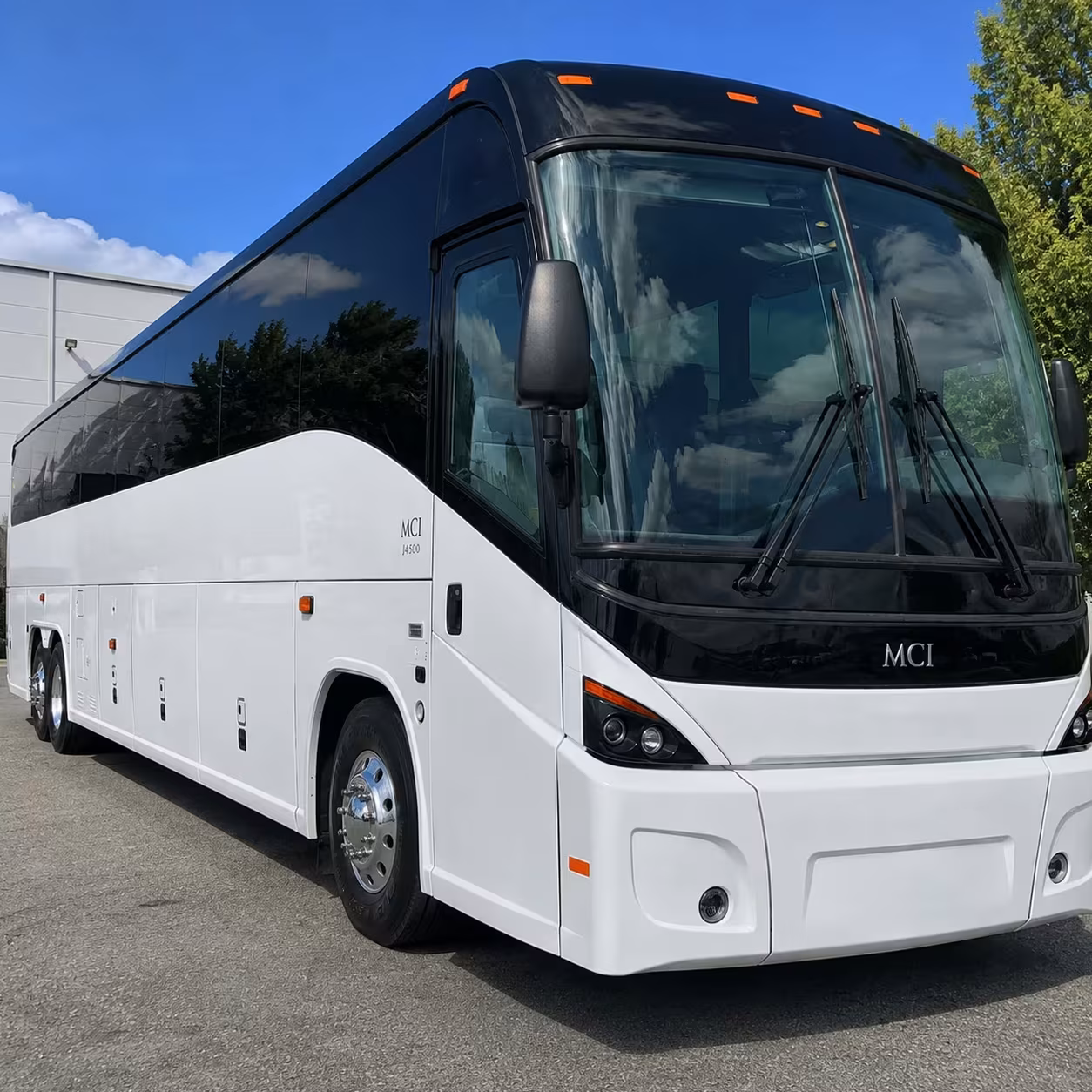lakewood bus rentals for campus parking and transit hub loops