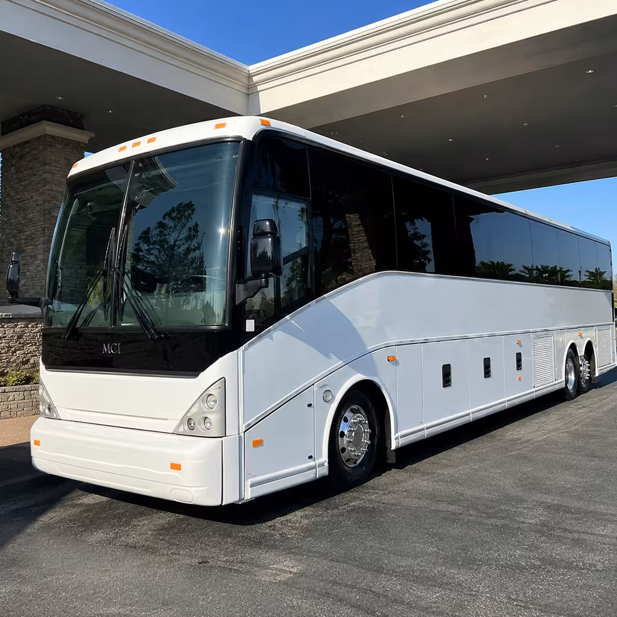 lakewood bus rentals for convention and event airport pickups