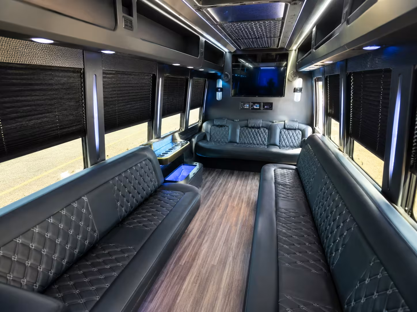 lakewood prom party bus rentals for your whole group