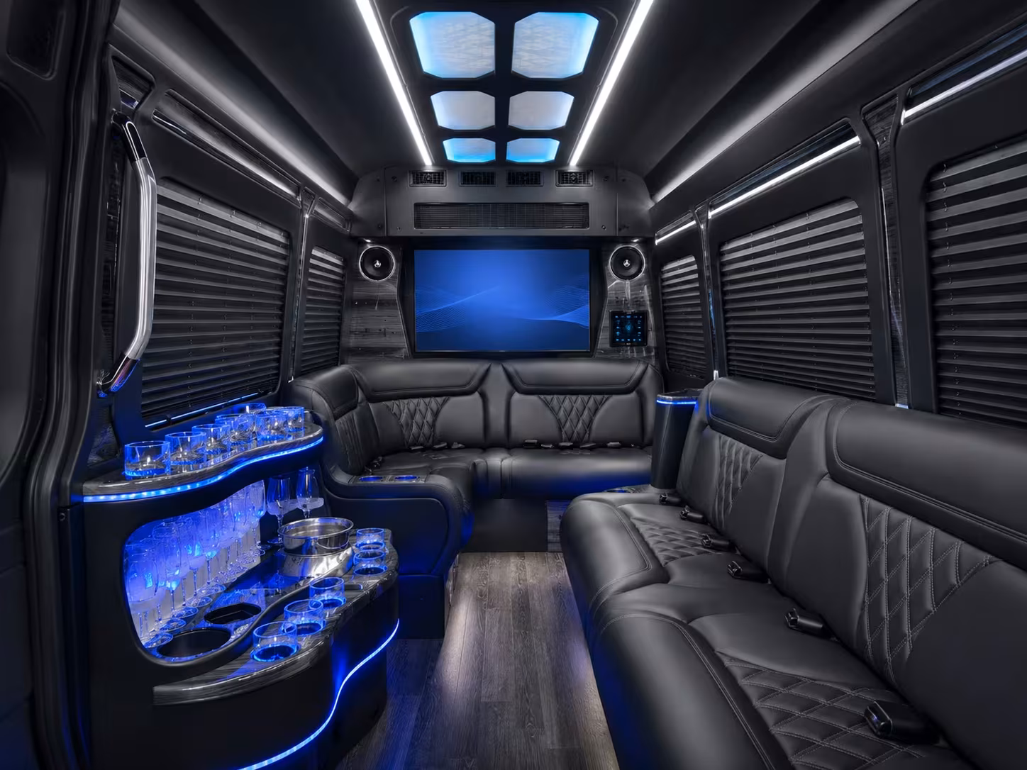 lakewood sports team bus rentals to sofi and dodger stadium